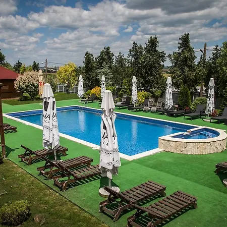 Hotel Mondial -